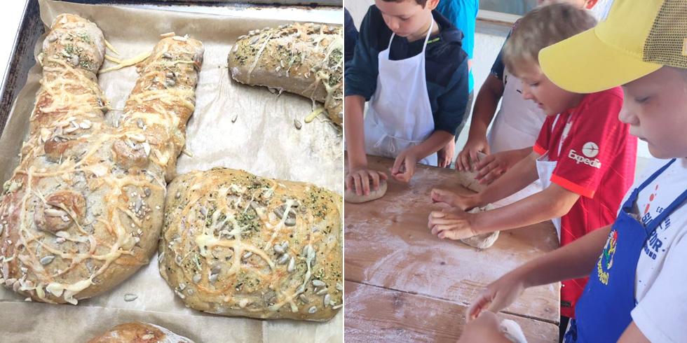 Kinder backen bei der Schule am Bauernhof selbst Brot